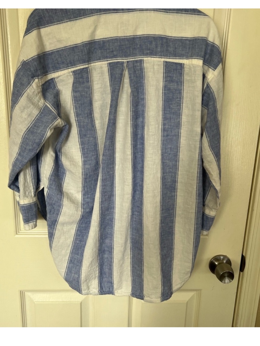 Maeve The Bennet Button Down
Linen/Cotton Blend Shirt - size Small / Medium - Picture 9 of 9
